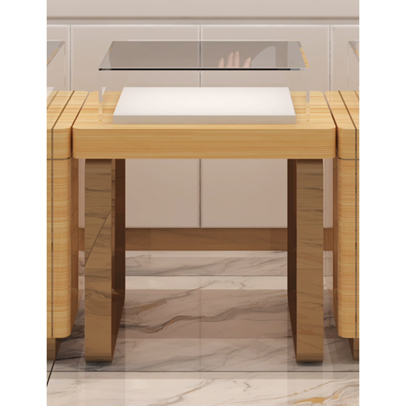 Well-Known Brands Watch Cabinet Customization